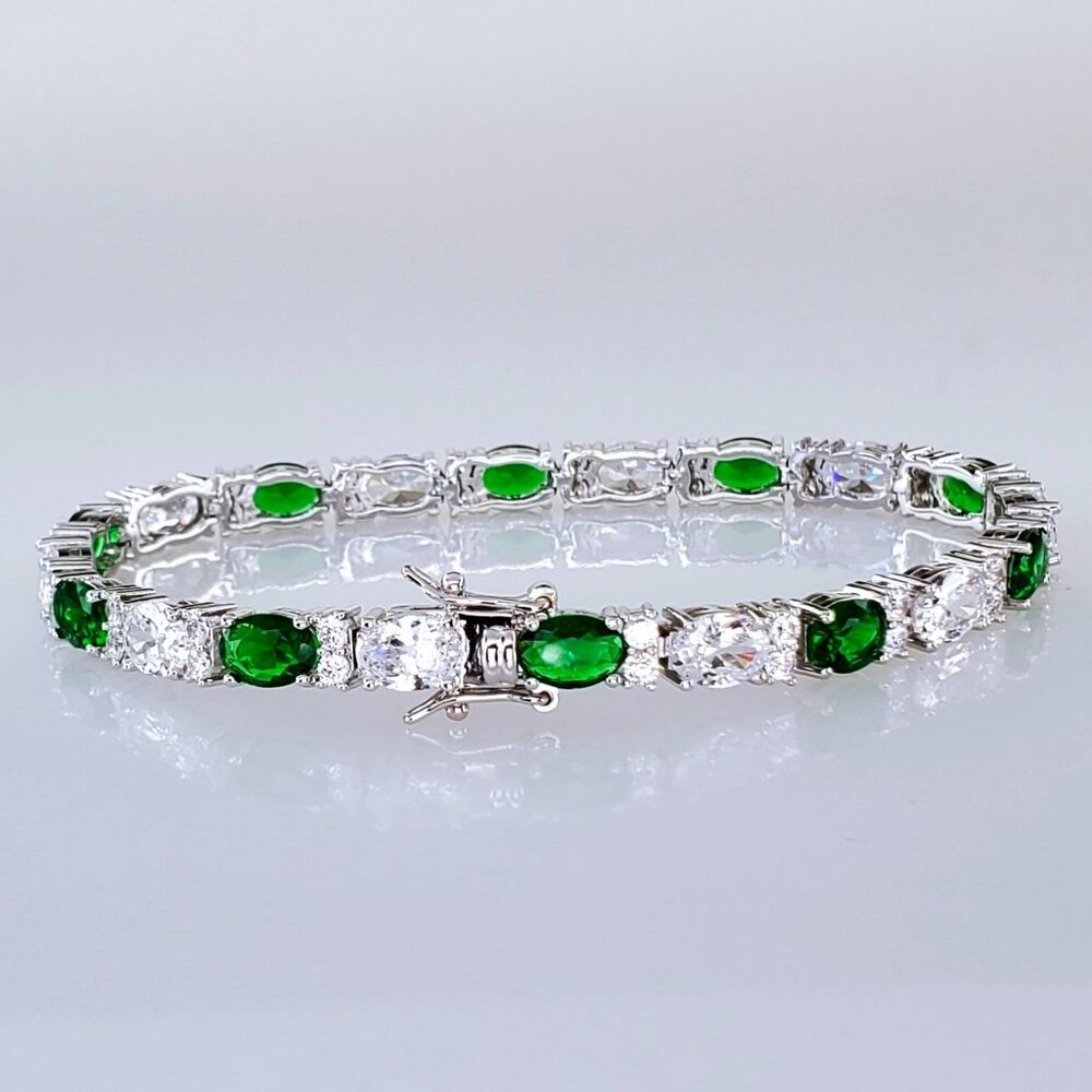 14K White Gold Womens 2ct Green Emerald Gemstone Diamond Tennis Bracelet 7" 7.5"